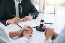 مشروع قانون السماح بالطلاق بالتراضي لدى عدل إشهاد دون المرور بالمحكمة