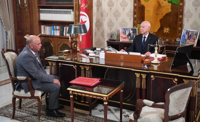 رئيس الجمهورية: مرفق النقل يحتاج إلى بناء جديد ،وتونس لن تُفرّط في مؤسّساتها ومنشآتها العمومية