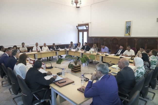 مستجدات العلاقات التونسية الأمريكية  التفاصيل