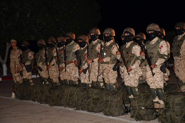 وزير الدفاع يؤدّي زيارة إلى عدد من الوحدات العسكرية بولايتي مدنين وتطاوين