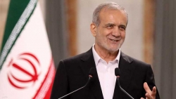 رئيس إيران: نسعى للسلام لكننا لن نرضخ للضغوط