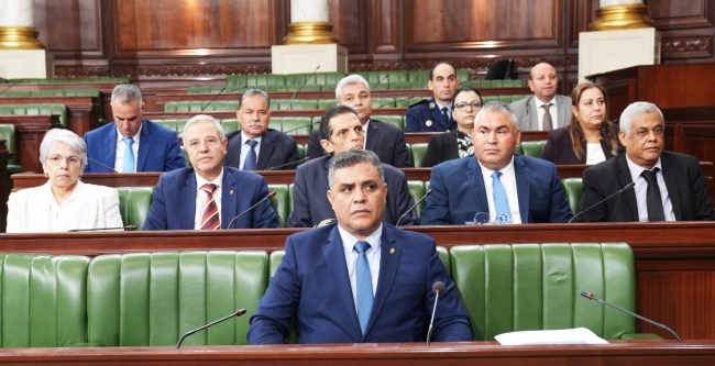 وزير الداخلية: الوحدات الأمنية تعمل على تأمين الحدود البرية والبحرية للتصدي للهجرة غير النظامية وتفكيك شبكات الاحتكار والمضاربة