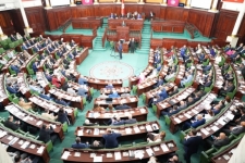 اقتراح إخضاع السجناء من 20 إلى 30 سنة للخدمة العسكرية