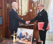 رئيس الجمهورية: لابد من مراجعة عدد من الاتفاقيات التي لم تستفد منها تونس ،وكان لها الأثر الوخيم على اقتصادنا