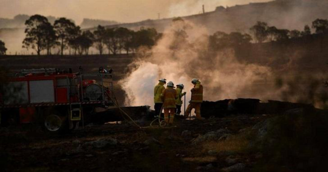 أستراليا تخلي مناطق من العاصمة كانبيرا بعد نشوب حريق غابات