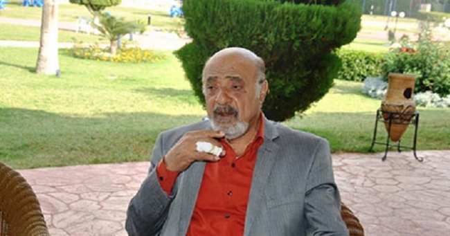 وفاة الممثل المصري فايق عزب بسبب كورونا 